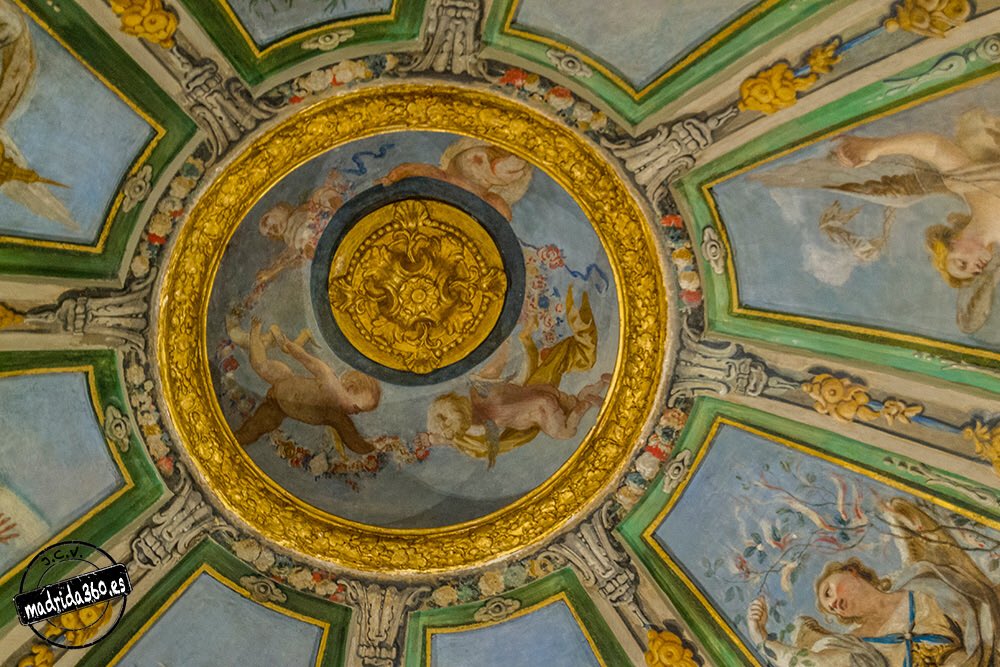 Porque gran parte de lo mejor que tiene #Madrid no suele estar en las guías de turismo.... Capilla del Rosario, iglesia de San Pedro ad Víncula #VilladeVallecas.

<a href="/JMDvivallecas/">Villa de Vallecas</a> @TurismoMadrid <a href="/Visita_Madrid/">Visita Madrid</a> <a href="/INVERSAcultura/">INVERSA Arqueología</a> <a href="/museoalmudena/">Museo Almudena</a> <a href="/vallecasweb/">Vallecasweb</a>