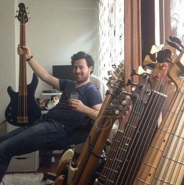 Strings on strings on strings - our idea of heaven - especially with the furry photobomber ;) Thanks for sharing the pic @volkantopakoglu. #drstrings