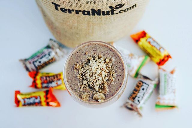getsnackbeast's tweet photo. Add some punch to your step with @TerraNut nuts & seeds superfood bars 🌱 #UrthApproved #terranut #vegan #glutenfree #nongmo https://t.co/M5J7VUxGos
