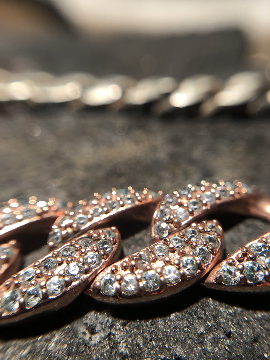 GoldDenni's tweet photo. Micro pavé #g6thejeweler #tunafreshandco https://t.co/fpSM0wfVfQ