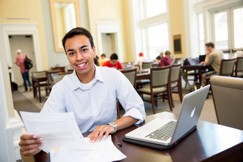 UGACareerCenter's tweet photo. Make creating or updating your resume using our FREE online resume creator your #UGAResolution! Get started today → https://t.co/O9a9Qc9ede https://t.co/4pQdmLbeDD
