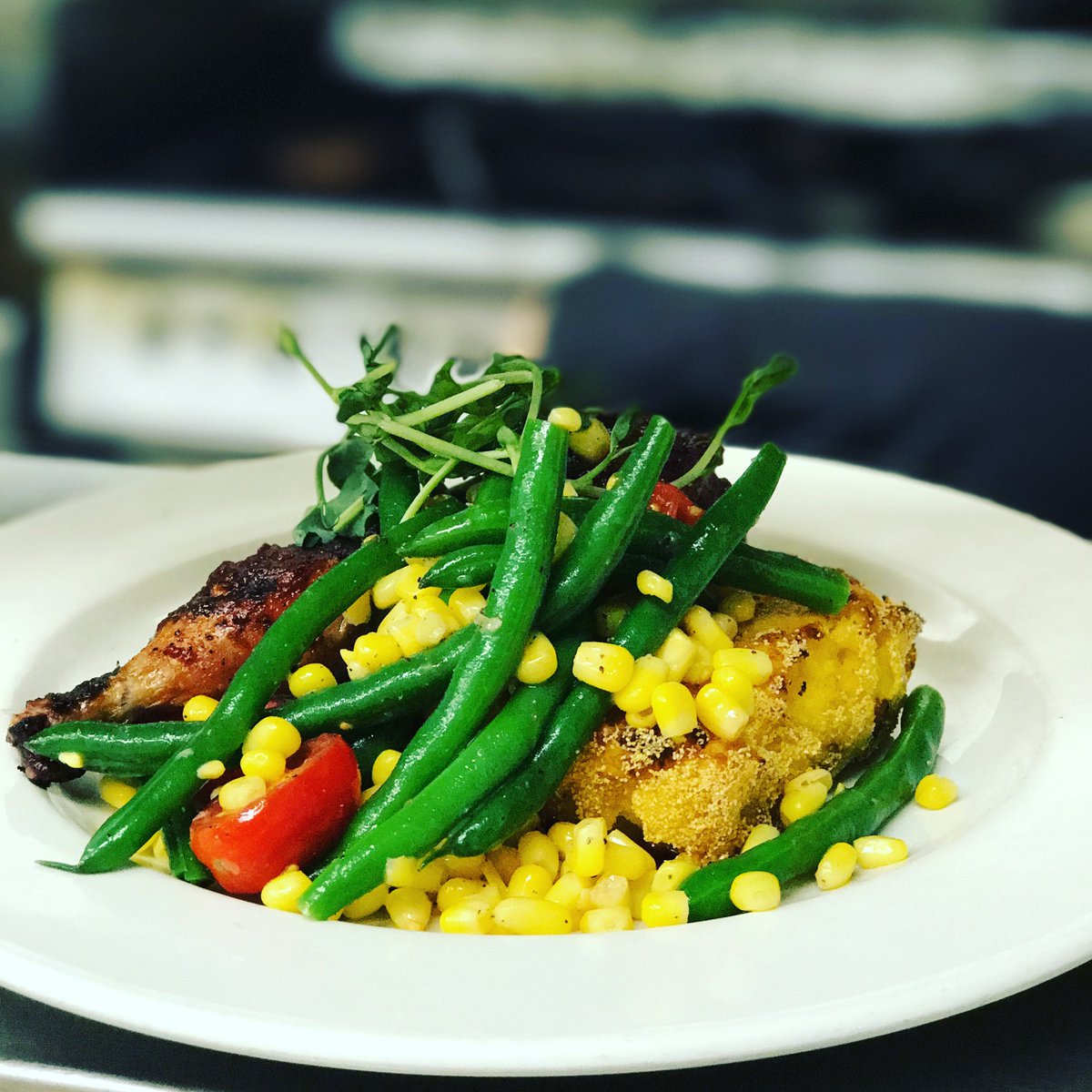 Wednesday means Date Night at Borealis Guelph! Share 1 appetizer, 2 entrées and 2 desserts for only $49! Try our Cornish Hen tonight!