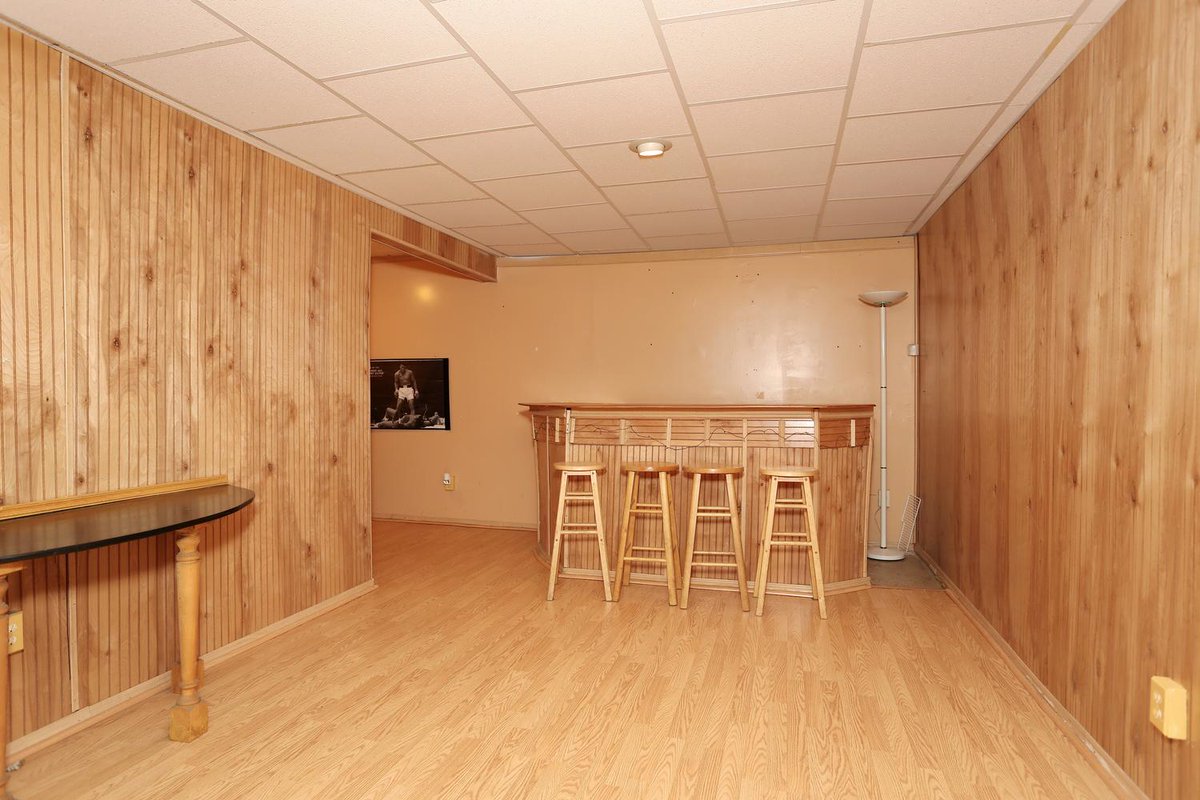theanthonygteam's tweet photo. #rocklandcounty #orangecounty #hudsonvalley #newyork #realestate #homeforsale #houseforsale #theanthonygteam #springvalley #NewHempstead #palisadesparkway #colonial #Energystar #walkincloset #HardwoodFloors #NaturalGas #Finishedbasement #EatinKitchen #MasterBath #fireplace https://t.co/4jXZEiScHa
