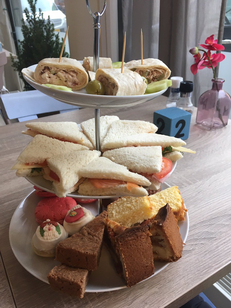 ZebraBonte's tweet photo. Maand actie 20% korting op onze high tea #lunchroom #Vlaardingen #fransenstraat #hightea #huisgemaakt https://t.co/iKjg42hx5I
