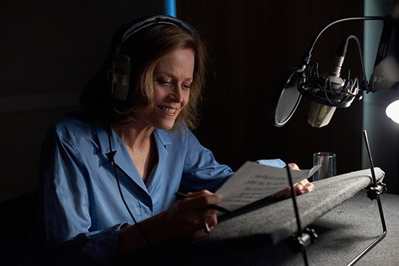 MarcLoftus's tweet photo. #Documentary: I recently spoke w/the editor of @NatGeoChannel's new Dian Fossey special, #SecretsInTheMist, narrated by SigourneyWeaver: https://t.co/Ab8L1f8ePh
#crime #history #gorillas #storytelling #poaching #Rwanda #murder #filmmaking #tv https://t.co/9Ub17ShZ3L