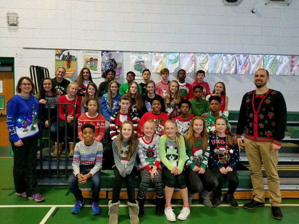 HainesportSD's tweet photo. Already missing the holiday season? Check out this awesome photo of the HAWKS basketball team representing the holidays during their ugly sweater spirit day! #Uglysweaterspiritday #Holidayflashback #HAWKSconnect https://t.co/XRoKs3ATVt
