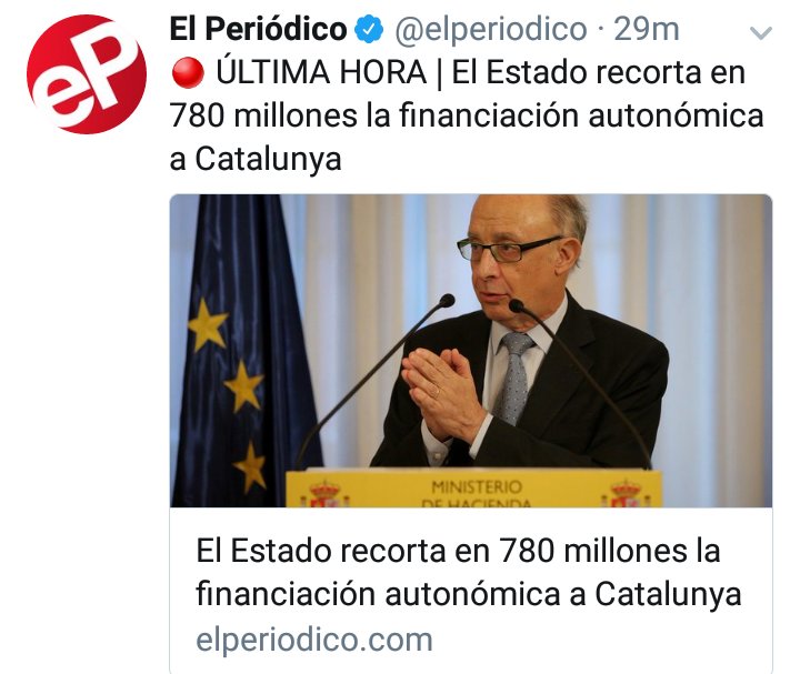 No ha pasado ni un año de la portada de la izquierda. Confirmado: nos toman por imbéciles.