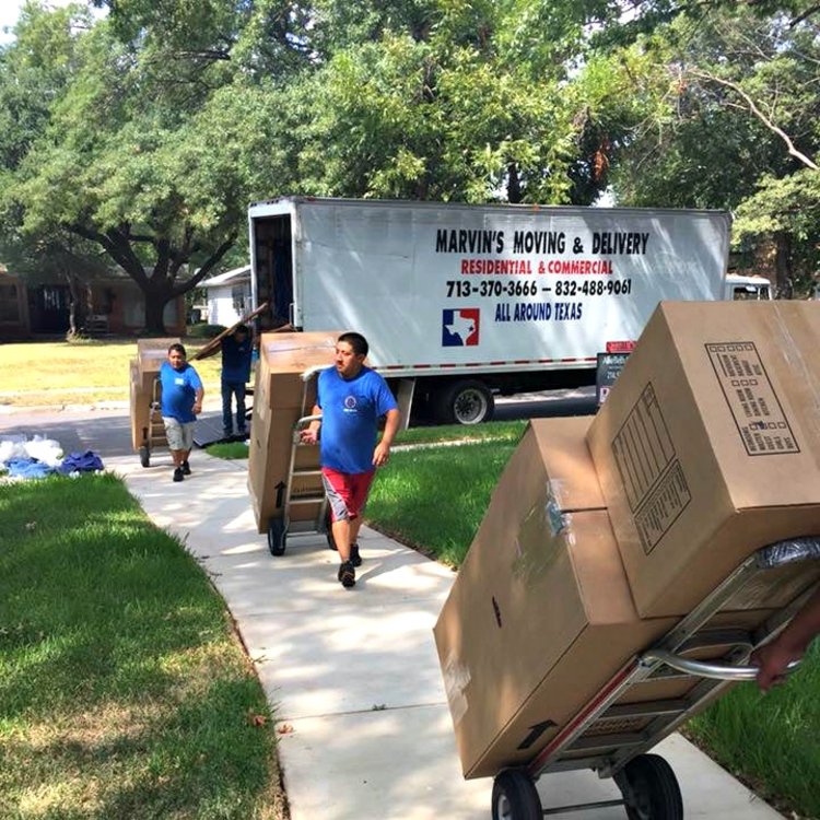 Moving_Delivery's tweet image. With all of the necessary equipment and tools, we’re prepared to safely move all household furniture, fragile items, and large pieces.