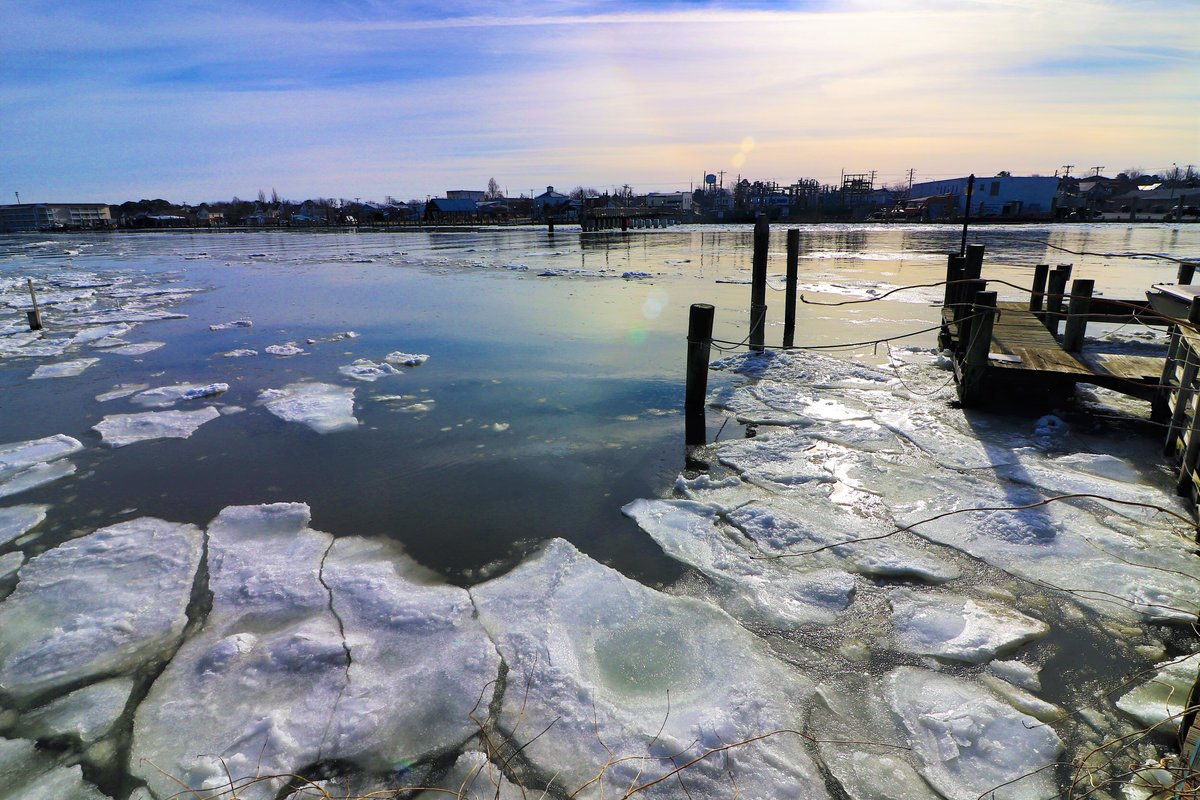 mychincoteague's tweet photo. Beautiful photos of the #icy conditions on #Chincoteague today!  

#Crvrentals #chincoteagueislandva #winterwonderland #frozenbay #icywater https://t.co/rVXE7m0E8P