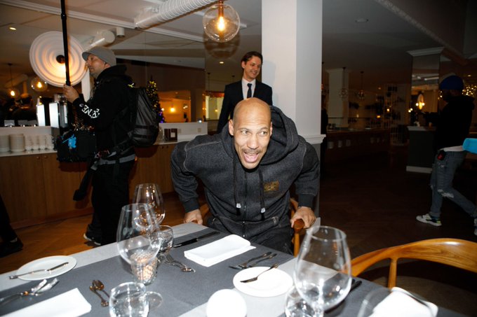 Προβολή εικόνας στο Twitter