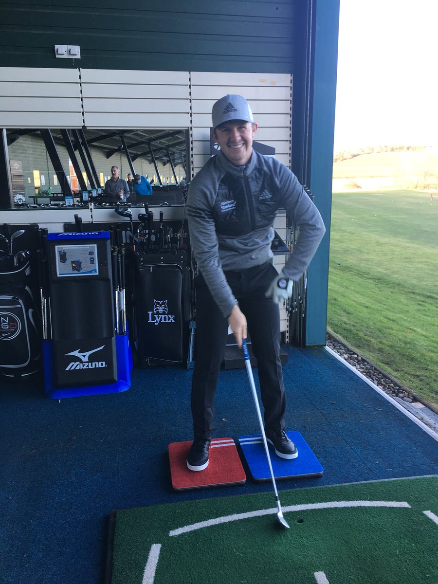 ShellyWares's tweet photo. Such a productive afternoon with @connor_syme @stuartsymegolf @ShellyWares
@Smart2MoveAG
Analysing, measuring, assessing, programming, and getting results!
#golfphysio
#europeantour
#teamwork
#golffitness https://t.co/Nckfa6o78K