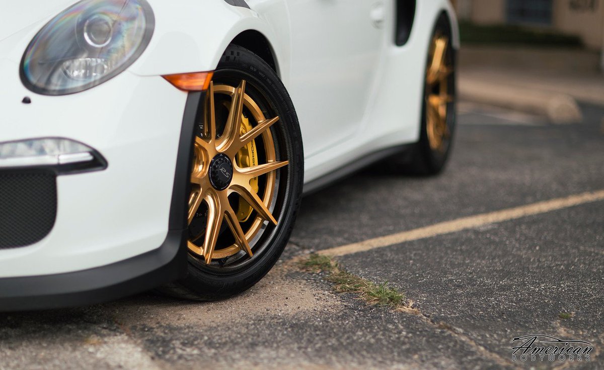ForgelineWheels's tweet photo. Have a compulsion to pursue perfection? #AmericanBodyWorks equipped this #Porsche #991GT3RS with #Forgeline #CarbonForged #CF201! https://t.co/zPZKVIGEsk https://t.co/zRzLPI6Bw3
