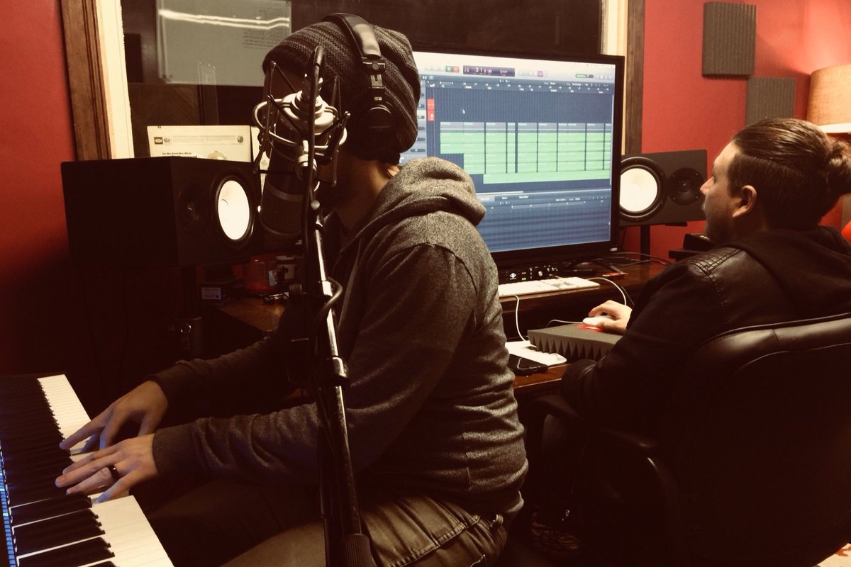therealcbf's tweet photo. It’s back to work y’all. https://t.co/bWsRPHLq5Y