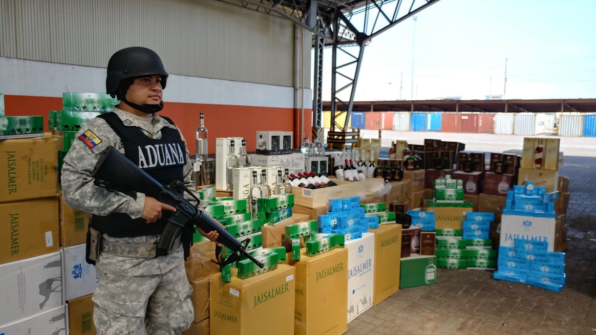 Servicio Nacional de Aduana del Ecuador tweet media