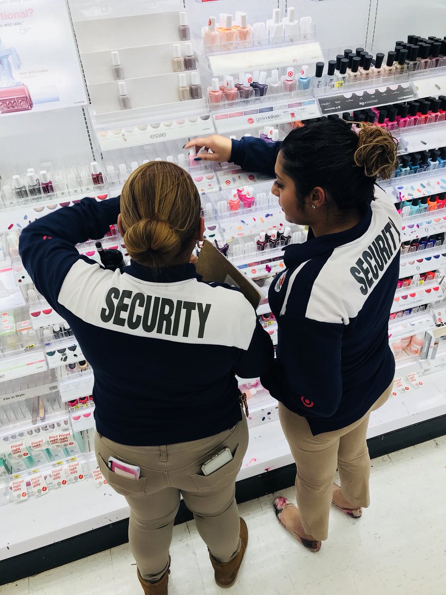 PratimaMMangar's tweet photo. Celebrating our December #RECOVERYCHAMP TPS Gabby by focusing on cosmetics instocks in one of our top theft classes ๐ฎ๐ปโโ๏ธ๐ฏ๐
๐ป @MikeCasolino @NasticDusan #NAILCARE #TARGETANDBLUE #dontstealfromtargetbro https://t.co/ZrsHa8gf8e