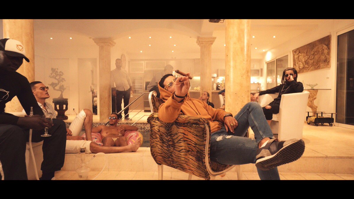 Nor_officiel's tweet photo. Le marabout la, est vraiment tres fort ! 😂😂Ou est A La Gloire 😱? Tkt mm pas tu va fermer ta grande gueule 🤐#FreeALaGloire #disparudesplateformes #jereglecavitemesyovo #YOVOGang https://t.co/cKCA3xGVCU