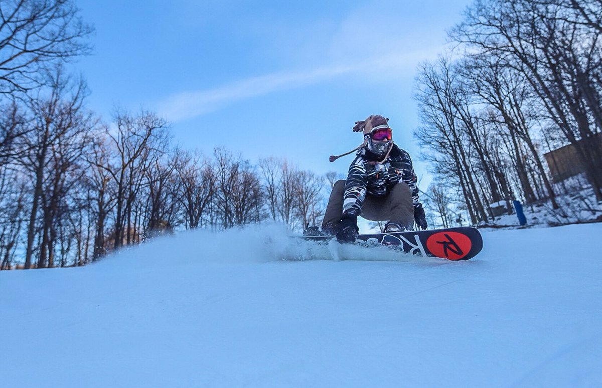 nickkravitz1's tweet photo. #FullSend at @MontageMtnPA today.

@rossignol_1907 @lineskis @burtonsnowboard @k2snowboarding https://t.co/BLc1GJIdk7