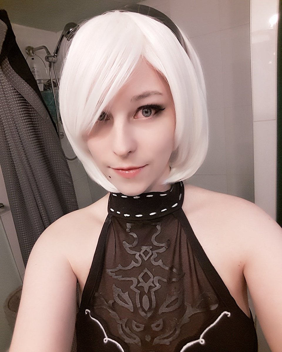 TheKasplayss's tweet photo. I can't get over what a cute 2B I am, gonna have to do other versions of her now. >3
#gamergirl #cosplaygirl #kasplays #canada #cosplay #NieR #2B #blueeyes https://t.co/iwb76T2TTX
