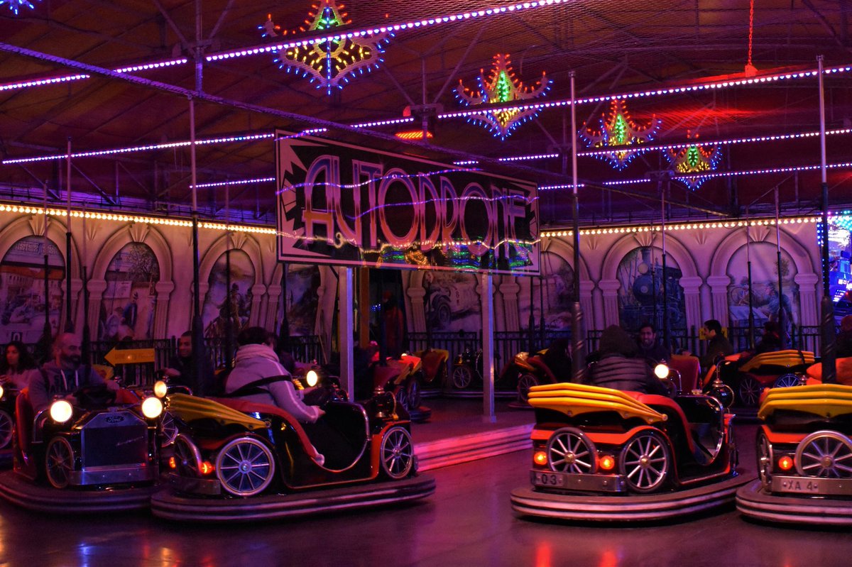 Z14Photography's tweet photo. Took a trip to @WinterWonderLDN for the final day of fun The place is so photogenic! #WWLondon #WinterWonderland #London #FunFair #Rides #photography #TravelTuesday #Lights #MunchenLooping #HydePark https://t.co/kd0FDqtiHZ