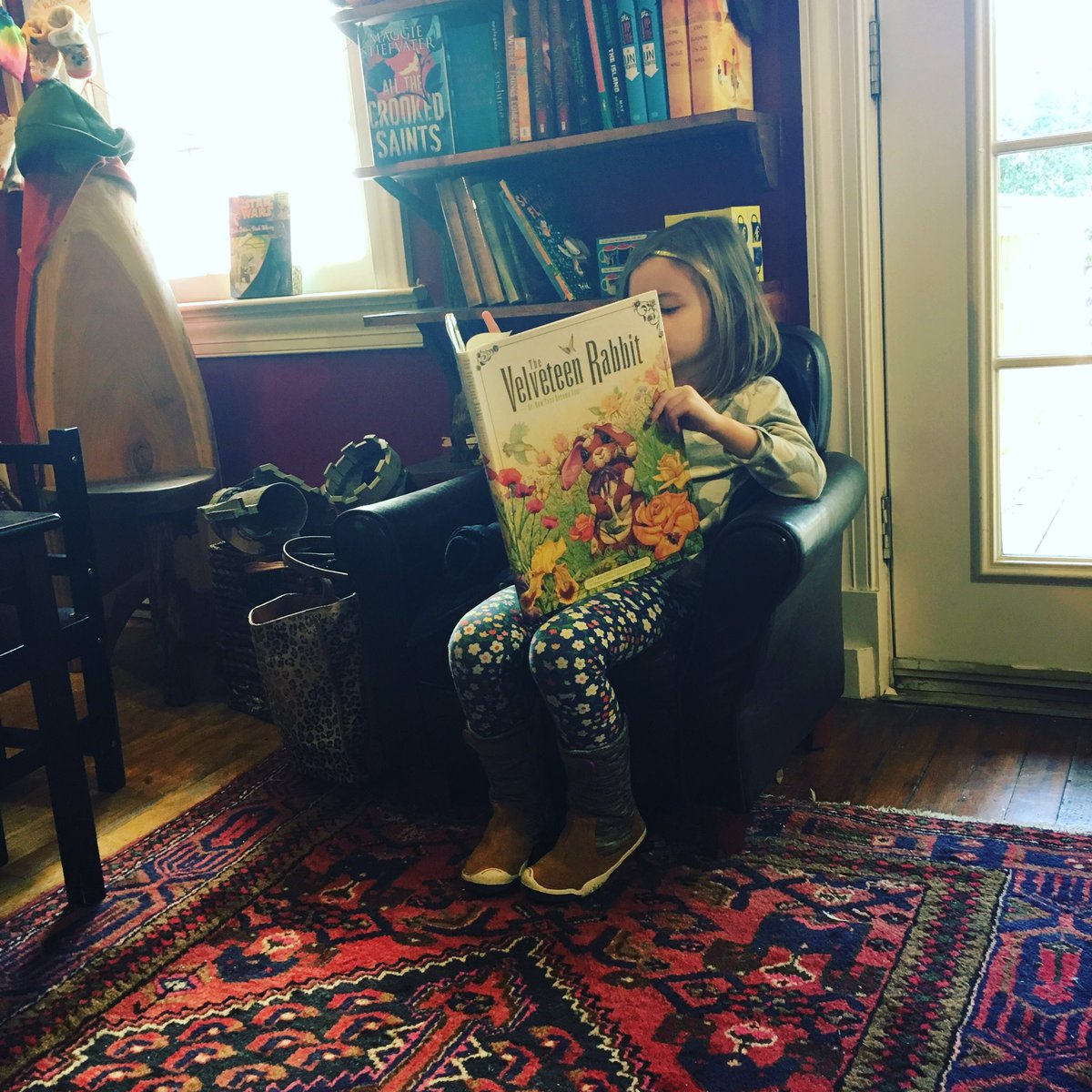 angiewagner626's tweet photo. Who doesn't love a visit to the bookstore? @TheFarmAACPS #AACPSREADWITHME https://t.co/rC9JsFEn3g