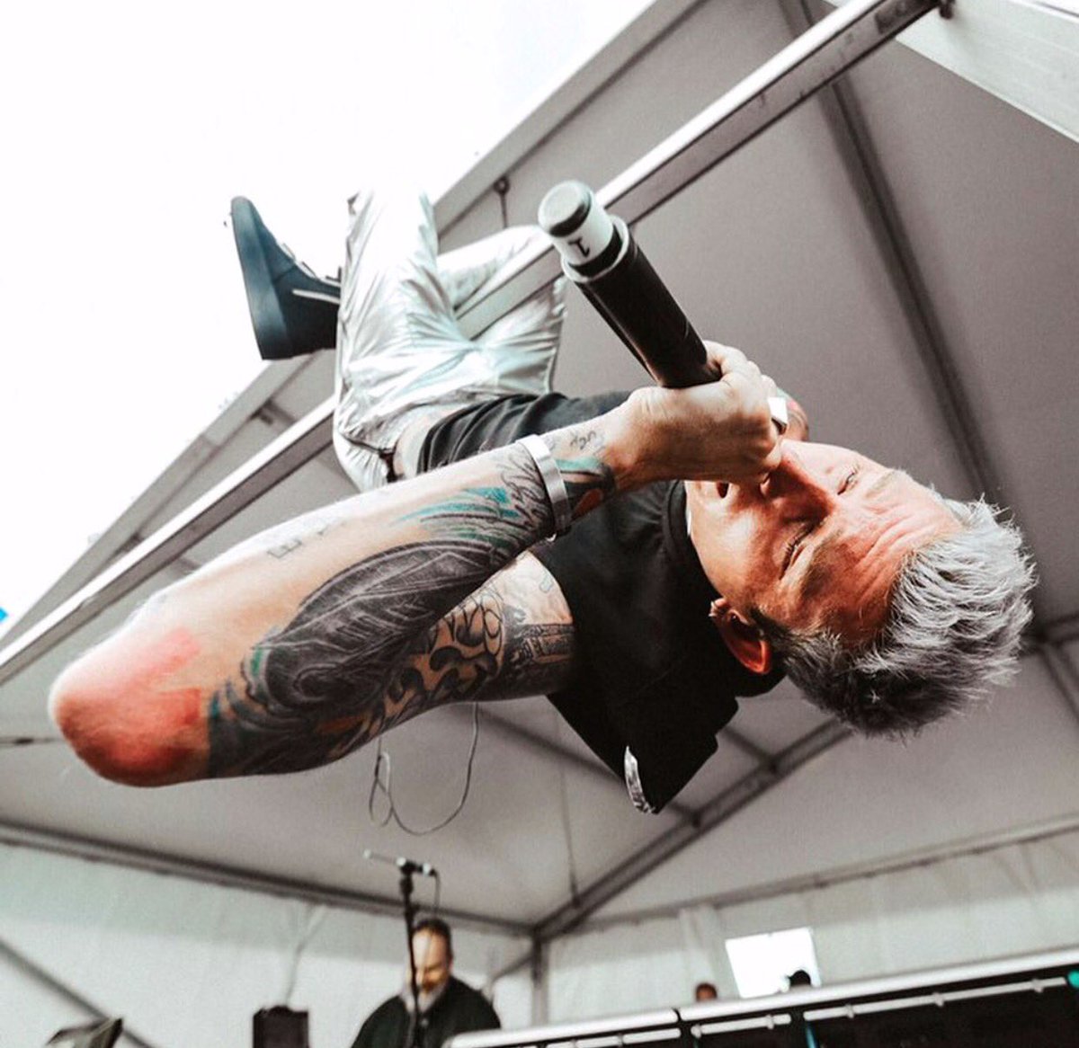 WEST_ENDKIDS's tweet photo. MGK in New Zealand (3)
/#MGK 
/#machinegunkelly https://t.co/CdAFZuJq2l
