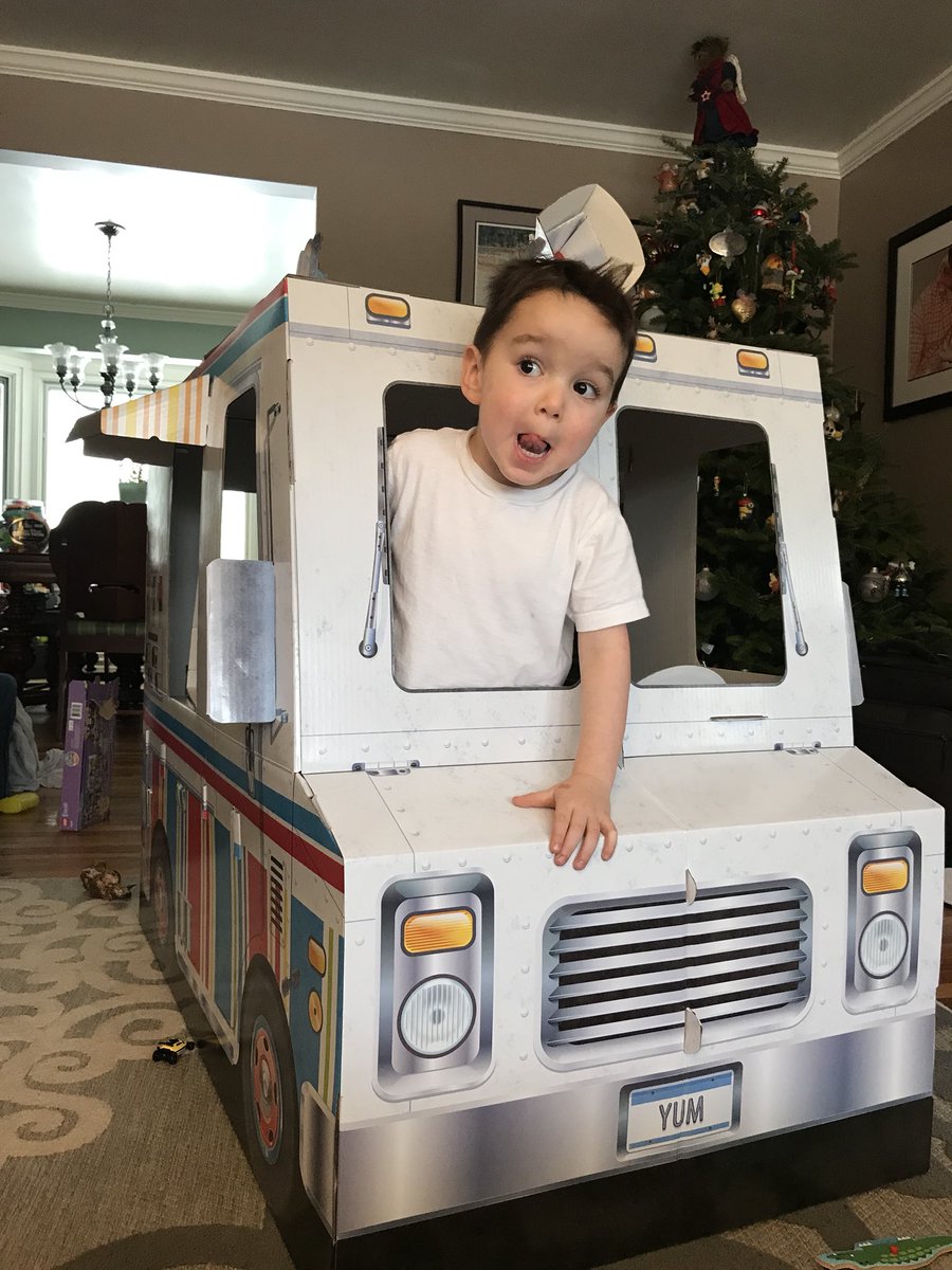 hcollins33's tweet photo. @TeamBoujee @TeamJuJu Gracin is going to pick you up so you can play with him. https://t.co/u8AKbNsdm5