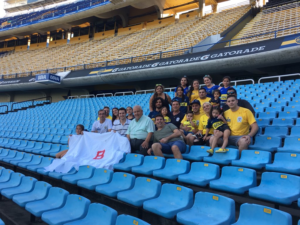 IDEASPARABOCA's tweet photo. Nuestros socios de @CABJmallorcaB12 fueron recibidos por representantes del departamento de interior y exterior en la mismísima #Bombonera https://t.co/EKoLUqEtHr