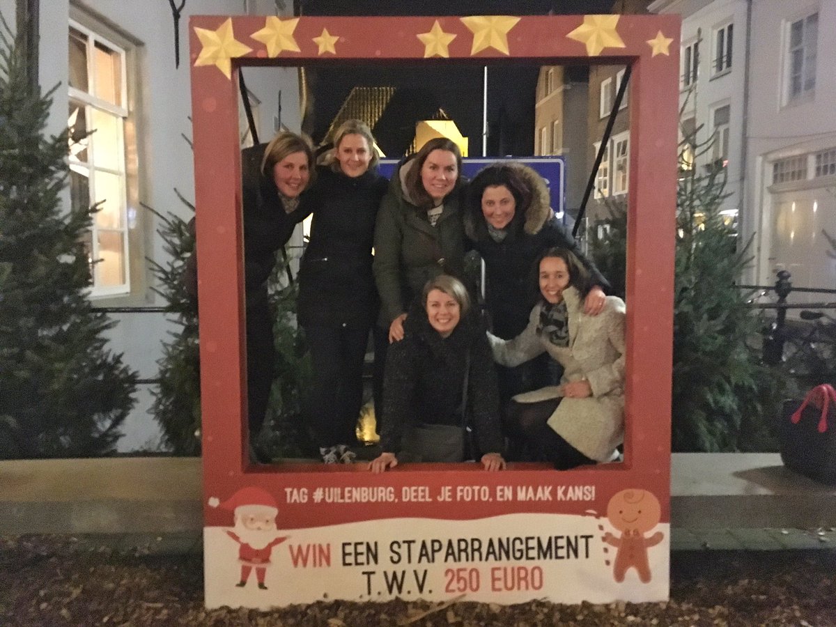 wdor's tweet photo. #uilenburg Op stap in de gezelligste wijk in Den Bosch!Het tennisteam mooi ingelijst! https://t.co/q9upxy04gk