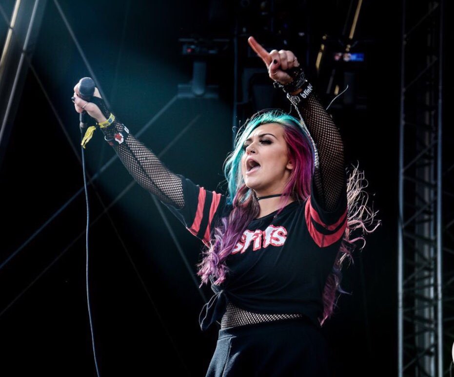 BronnieFansUK's tweet image. Wow!!! Life just gets better and better for @BronnieMusic !! Now Number 1 in the iTunes Pre-Order Charts!!! &amp;amp; headline tour starts in 10 days Y’all !!!! So proud💕🤘🏼😜 xx #bronnie #getready #getagrip #ep #poppunk