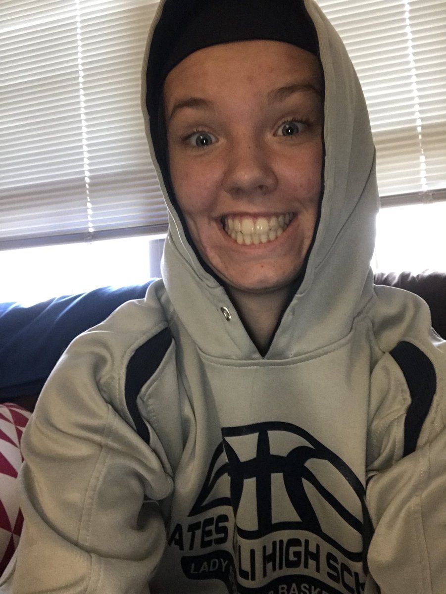 HilbertWBB's tweet photo. When you’re finally back in action. Welcome back @tcorts2016 !! Day 2 of double practices complete. #only4left https://t.co/Wa3gV0hUN3