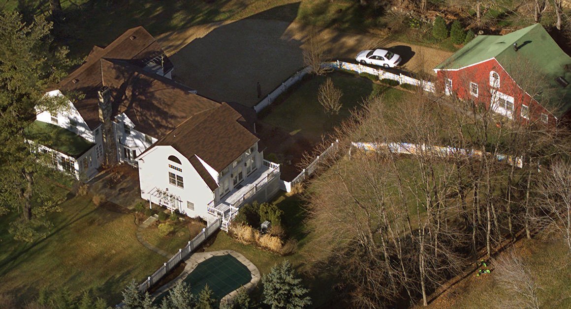 fans_clinton's tweet photo. #IMWITHHER:  Fire extinguished at Clinton property in New York - Politico https://t.co/UZGEs1sPec #StrongerTogether https://t.co/V8yEHO1XEP