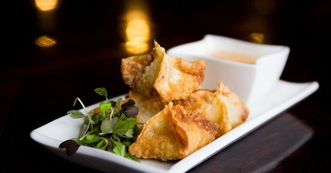 MissionAveOside's tweet photo. Our Cali Rangoon never gets old, we could eat it every day (and do) #foodie #yummy #eeeats https://t.co/iqfoe3M4sg