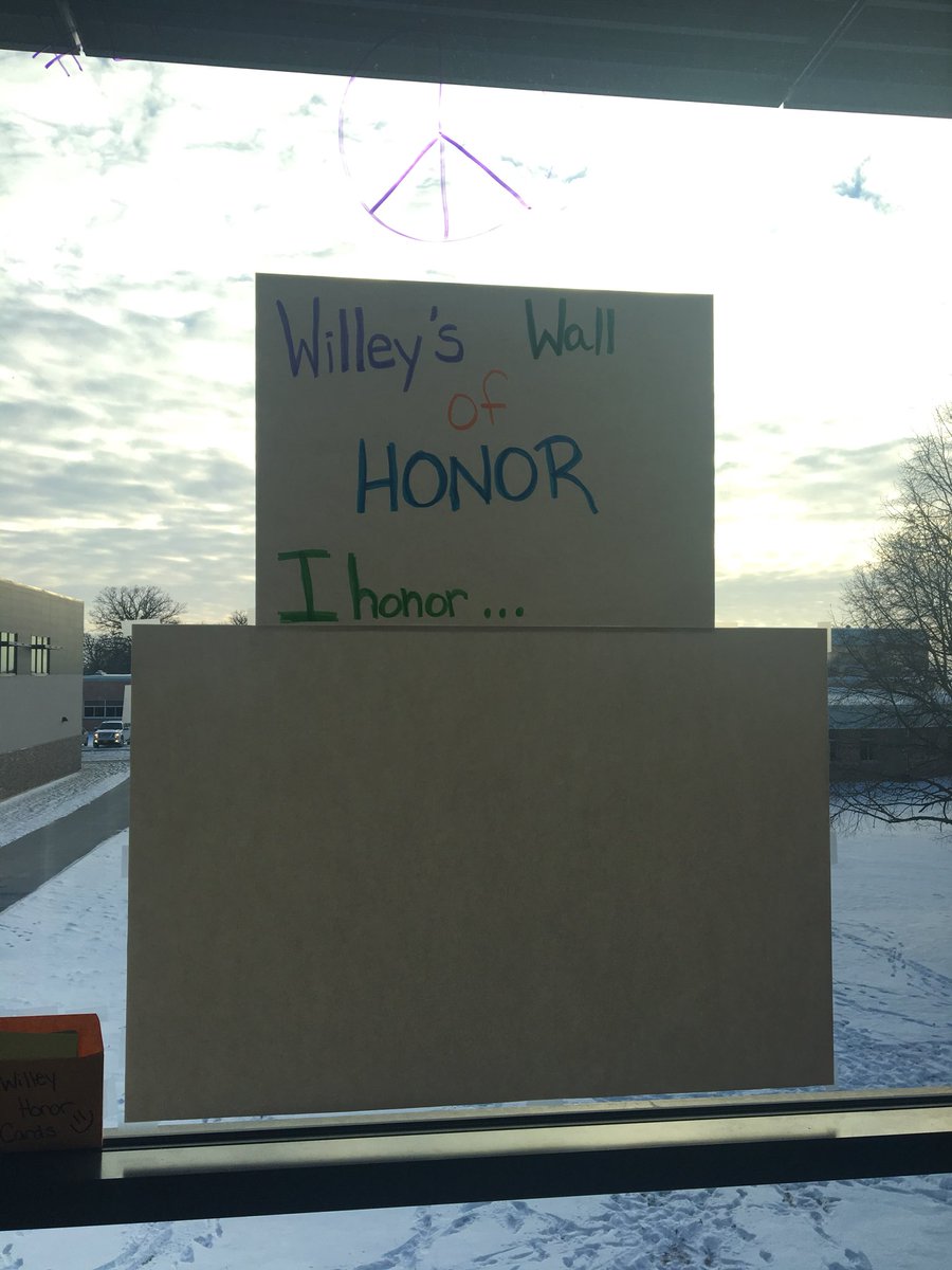 awilleyCC's tweet photo. Keeping the honoring going tomorrow, not for just staff, but students too! #MakeItHappenCC https://t.co/ksQYR7nIYX