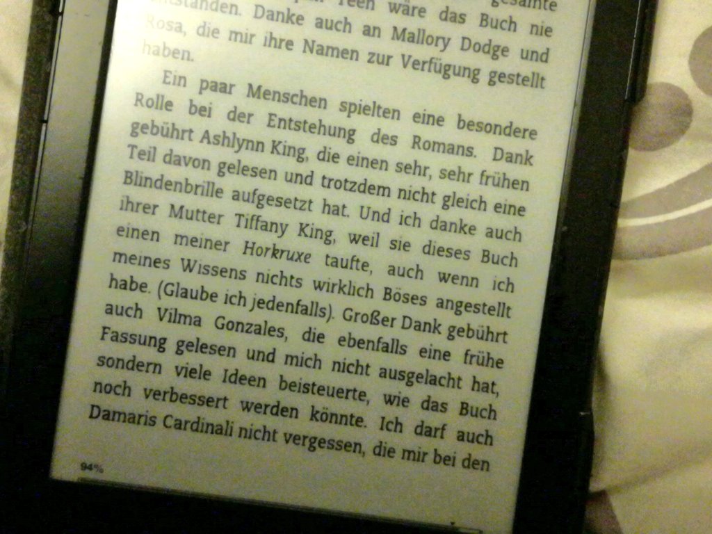 GrimLear's tweet photo. Etwas sehr Wahres: Unsere Bücher, liebe Autoren, das sind unsere Horkruxe. Dadurch leben wir ewig, wie ich in der Danksagung von #Morgenliebichdichfürimmer von #JenniferArmentrout gelesen habe. #writing https://t.co/RlMQ0nFf4t