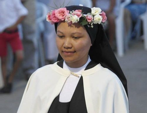 Oremos por nuestros Hermanos Religiosos y Religiosas, para que sean fieles a su Vocación.
