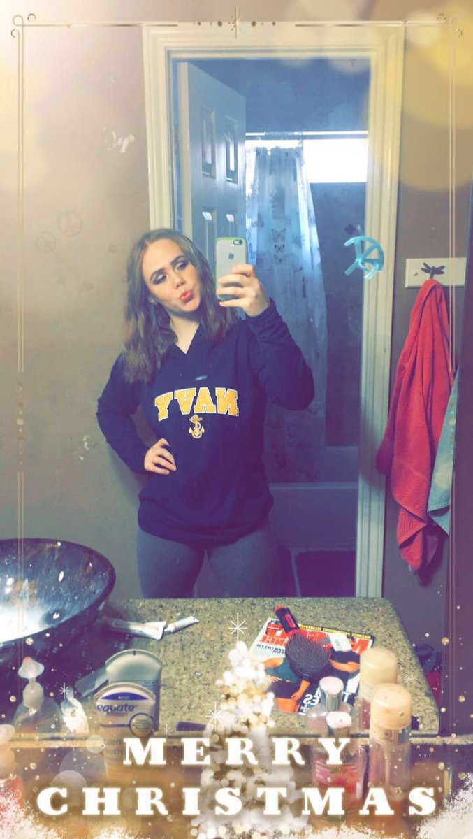 ArmbrusterApril's tweet photo. oh hey there, just wanted to update y'all that I will be serving in the United States Navy for 4 years as of no, but maybe longer if I love what my job is. That's why I have been ghosting. But i am back. https://t.co/8xnpdS79Dr