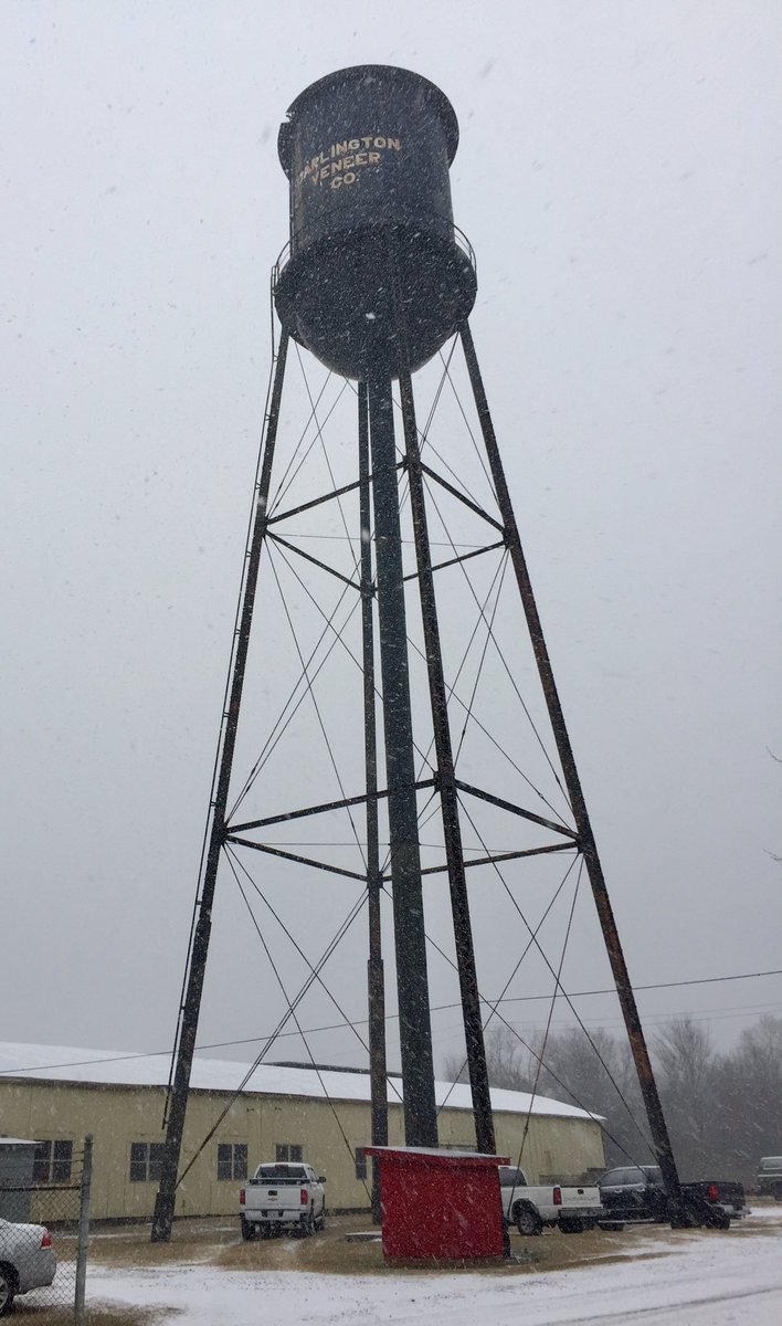 hardwoodplywood's tweet photo. It’s a rare thing, #SnowInSC
#DVCstyle #Snow https://t.co/FStAMAvj0J
