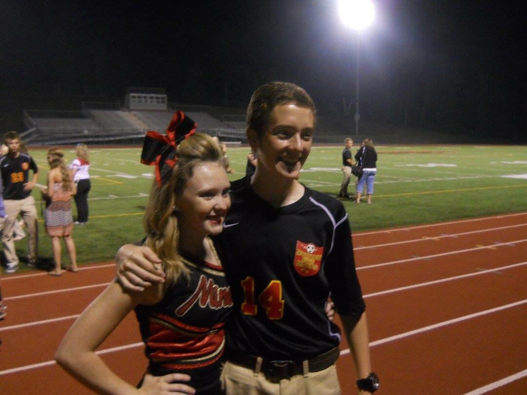 jordyngreen13's tweet photo. HAPPY BIRTHDAY LOG! 🎉🎉 hope it’s a great one buddy! Miss you!❤️❤️ #stayfierce #ohkillem  @Logan_Phillips7 https://t.co/DBoeOIHe5G