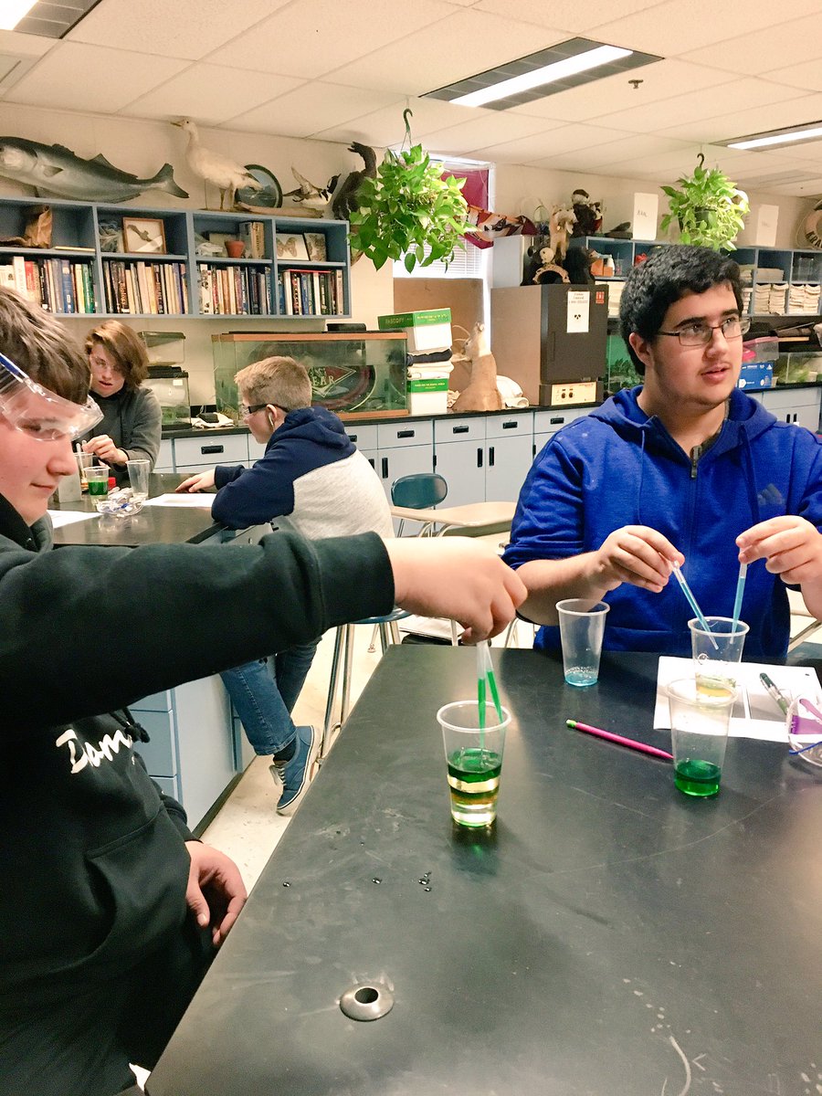 AmandaLKrantz's tweet photo. How do you get students to stay focused before an impending snowstorm!?...Create a density column to illustrate and review the layers of the atmosphere. @SDHSSeahawks #noyoucantdrinkthis #alltheboyshadtoask #ilovelabdays https://t.co/x0Euk6f1fS