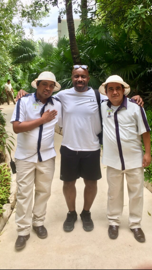 SherwinsTweets's tweet photo. #NYEvacation Last day, last meal and last memories. The body & mind is recharged and refreshed. #2018BringIt #iloveThisCountry @mexico @RivieraMaya @vidanta https://t.co/TR1MWZmawn