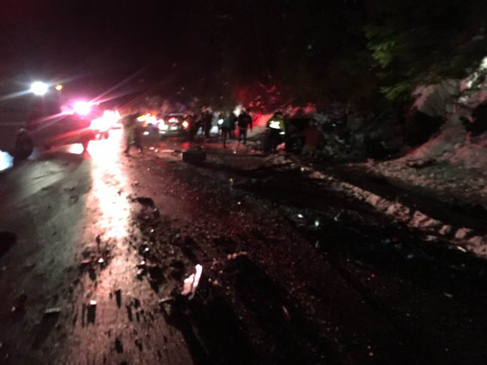 jordanjunck's tweet photo. Watched one of the 2 victims die last night on the sea to sky  while I was helping one pinned in his truck. How many more fatalities before a basic  meridian north of Squamish @transbc?
 email - MIN OF TRANSPORTATION 
 HON CLAIRE TREVENA - Minister.Transportation@gov.bc.ca https://t.co/S8mQNyr9on