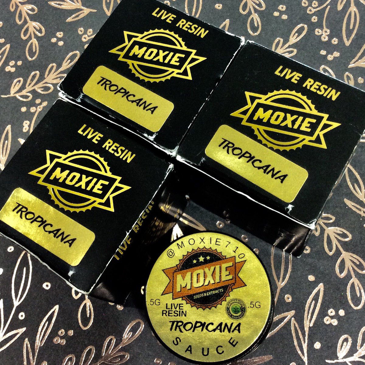 Trevi420's tweet photo. Moxie Live Resin has sauce now and we carry it😵🔥#moxieliveresin #sauce #tropicana #dab #trevi420 https://t.co/XYcoNMNWJy