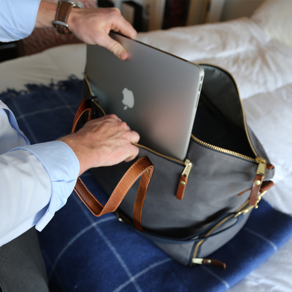 DNVBtv's tweet photo. Blown away by not just the variety, but also the quality from @HudsonSutler. Duffels, totes, garment bags, backpacks, dopp kits, shoe bags, cooler bags, briefs, and more. Pumped to add them to the DNVB List. #TheNextEscape https://t.co/J9euq5jnt0 https://t.co/mo3eGZLB3I