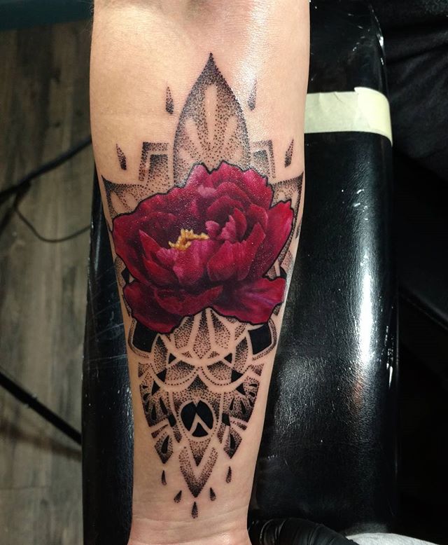 BlaqueSalt's tweet photo. @pdudes_art was lucky enough to work on his better half Thanks, love. I hope you love your new tattoo. @heyyy_itsjess
#blaquesaltstudio #veganink #eliteneedles @sullenclothing @fusion_ink @blaque_salt_studio_ @inkedmag @seconcskintac @worldfamousink @elite_needles @fkirons https://t.co/30G92hPz6Z
