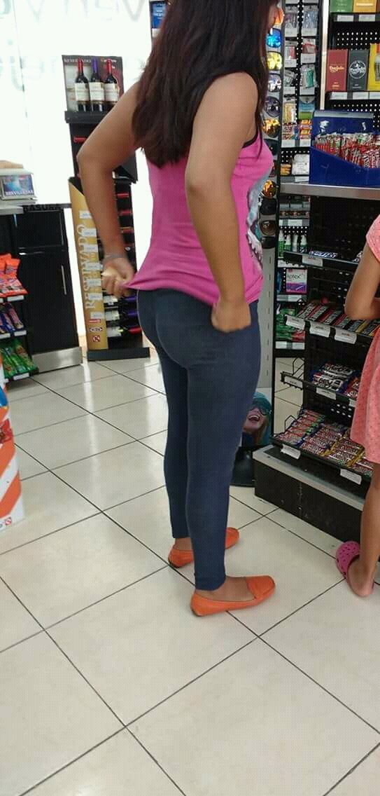 la_culos's tweet photo. Pura cosa hermosa se encuentra en el oxxo 😍 https://t.co/pZMyVWYsEj