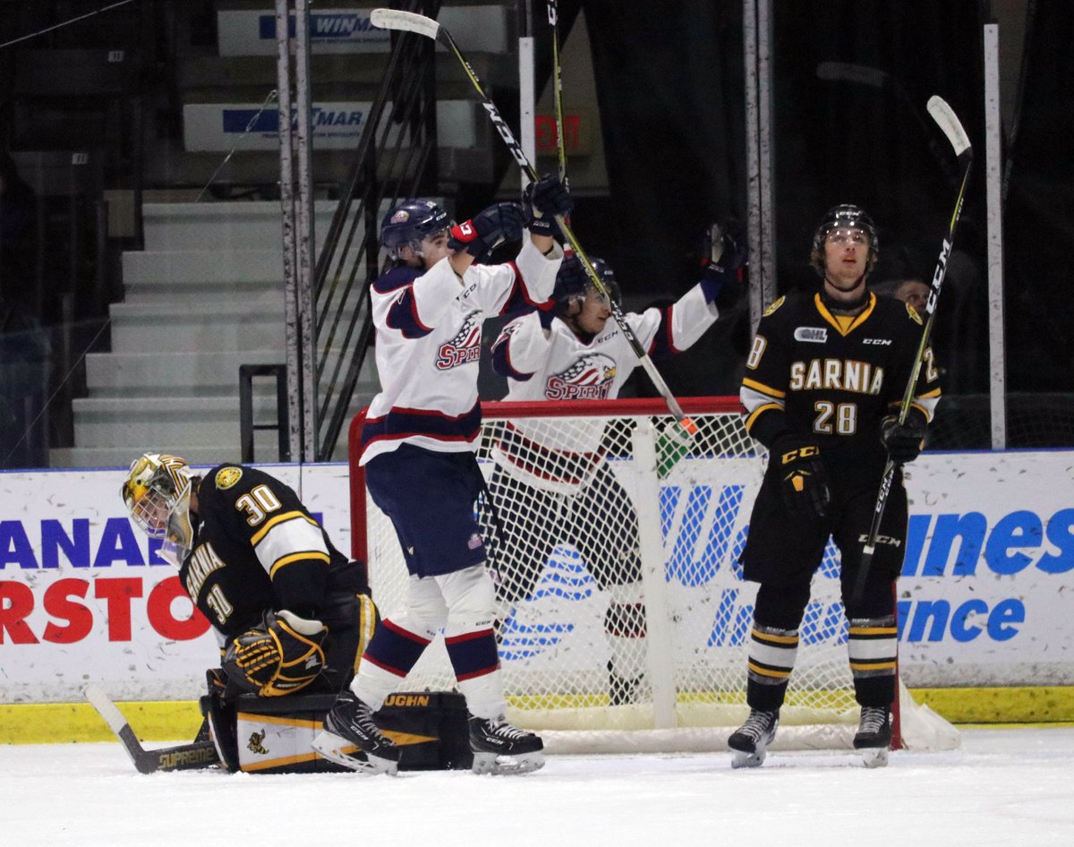SpiritHockey's tweet photo. #SpiritVictory! #SpiritVictory! https://t.co/qz2DypMC4R