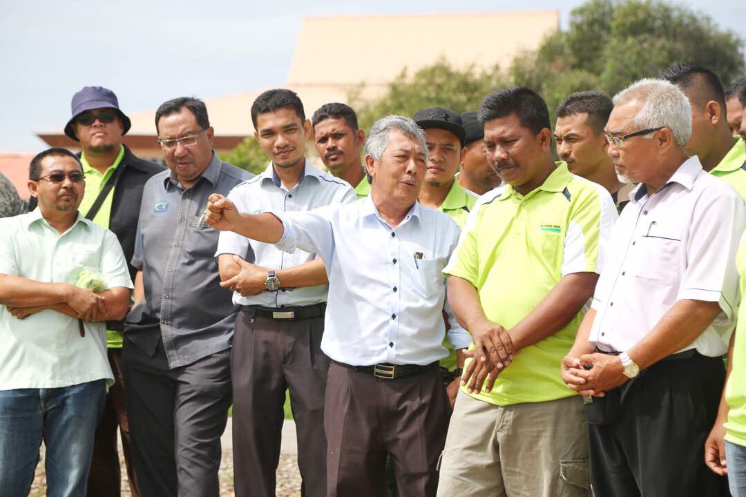 mada_malaysia's tweet photo. Terima Kasih Dato Fouzi Ali selaku Pengurus Besar MADA yang sudi hadir dan menyokong Program Kelab Jelapang Padi.

#madamabeles
#ourfoodourfuture https://t.co/zieDzg3yCK