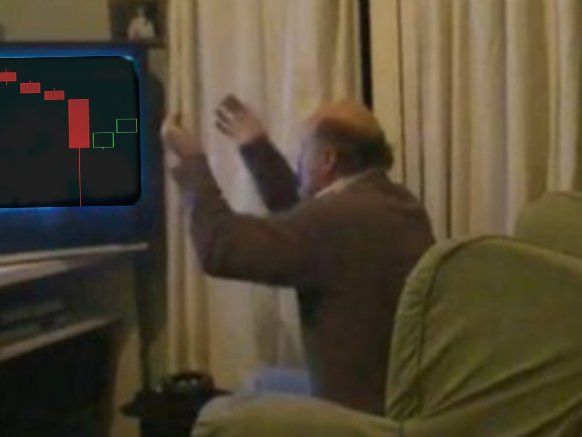 CryptoBull's tweet image. Sometimes I grab popcorn, switch to the 1 minute chart and yell at it like I'm watching a football game