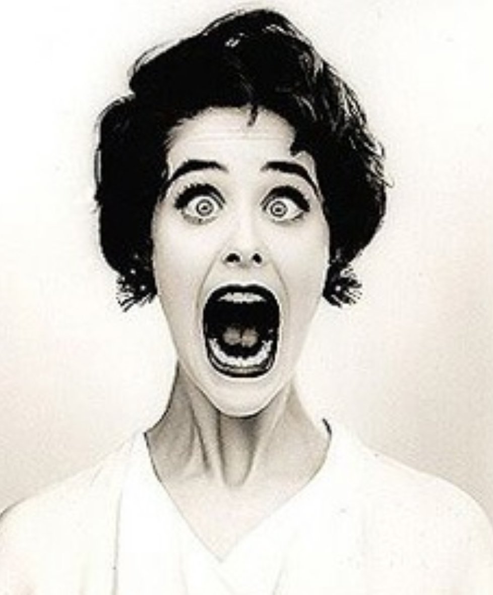 AloSister's tweet image. Ese momento en el que te subes a la báscula el día 7 de enero....
#navidad #ReyesMagos #esteañonoprueboelroscon #operacionbañadordecuelloalto