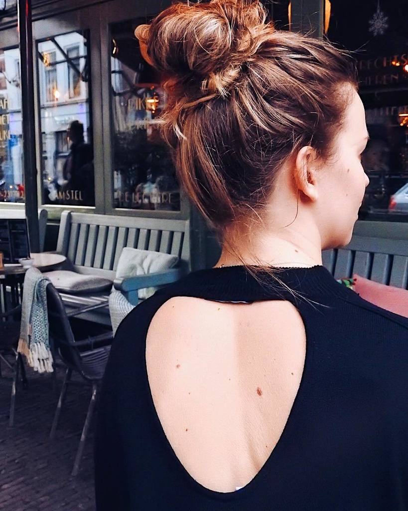 This backless sweater is now available! 🎱 #GIRLSxPAPERBIRD #sisterspoint ift.tt/2lSHZ8B